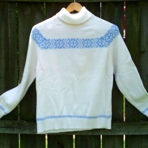 IZOD turtleneck sweater